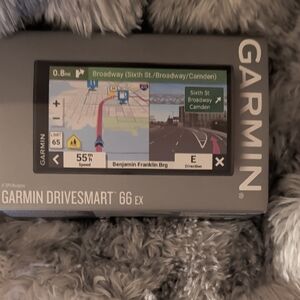 Garmin DriveSmart 66 EX GPS - Black and Gray